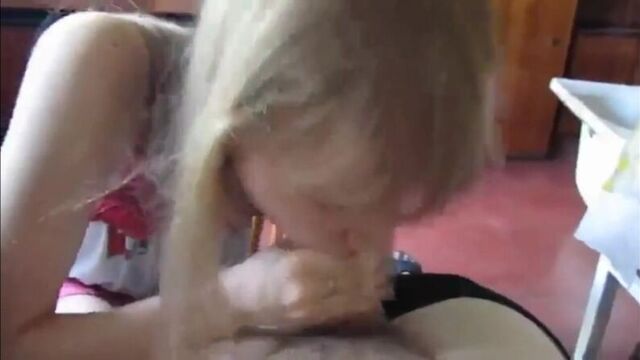 Ну иди сосни его, ты обещала [домашнее и частное порно, любительский секс] [720p]