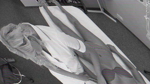 Ненасытная врачиха чпокнула пациентку