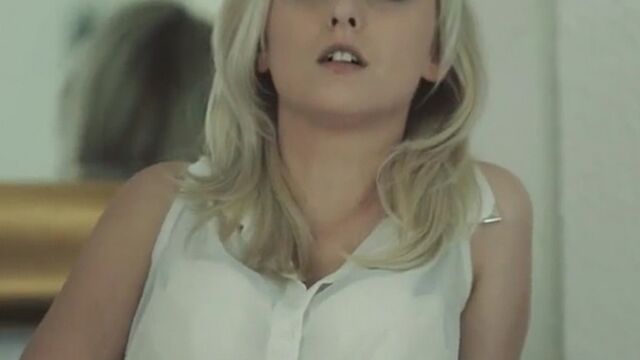 Сексуальное приключение в загородном доме ( арт-фильм )