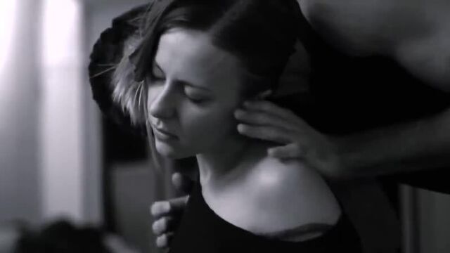 Как целовать в шею