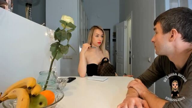 Трахнул непослушную учительницу английского языка и кончил ей в киску