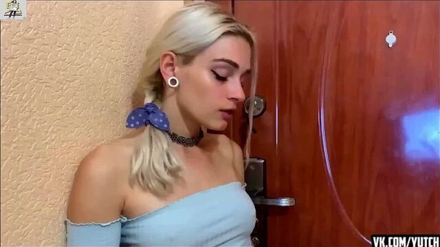 подруга пришла за порцией анала (анал миньет молодая русское с диалогом в попку порноактриса)