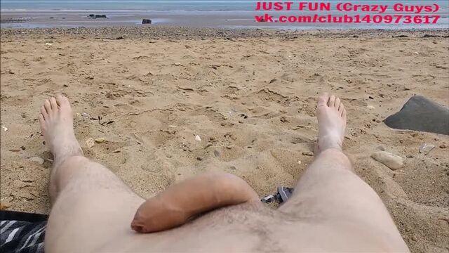 exhibitionist on the beach EUROPE* selfie erect член хуй голый nude cock penis exhib стрипт public