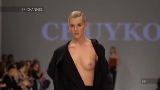 Chuyko ¦ Fall Winter Засветы на подиуме топ модели голые стриптиз красотки милая няшки тян грудь сиси белье чулки мода попа