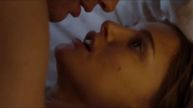 Натали Портман Голая - Natalie Portman Nude - 2011 No Strings Attached - 2011 Больше чем секс