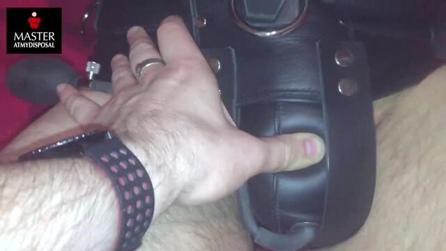 #ГейХран Пытка: шипы в член и яйца. Кожаный БДСМ-раб кончил от боли. Гей порно CBT хуй мазо садо садист мазохист издевательство