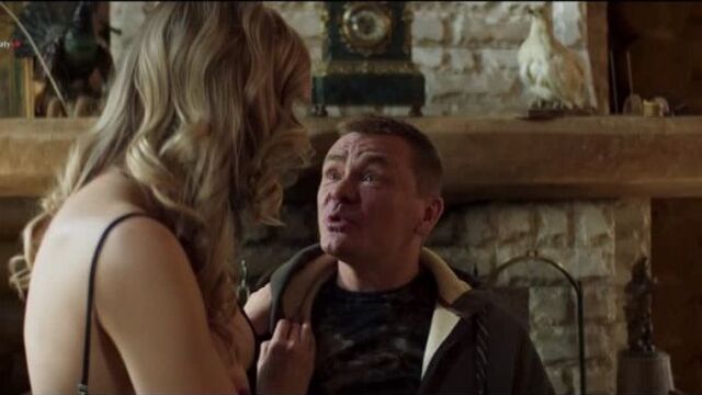 Евгения Ярушникова отсасывает Володи Сычеву