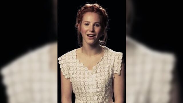 Девушки поют сидя на вибраторах до оргазма [18 +] (дилдо, фаллоимитатор, фалос, самотык)