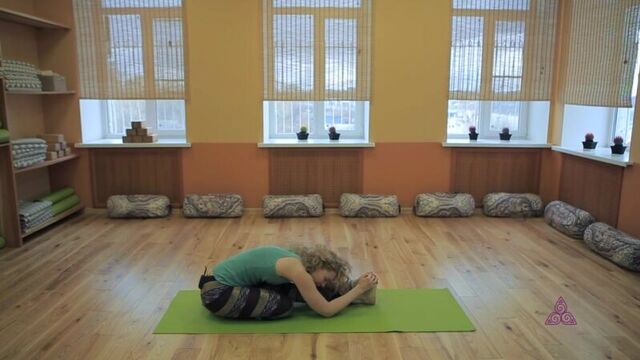 SLs Урок 05. Шпагат — Хануманасана