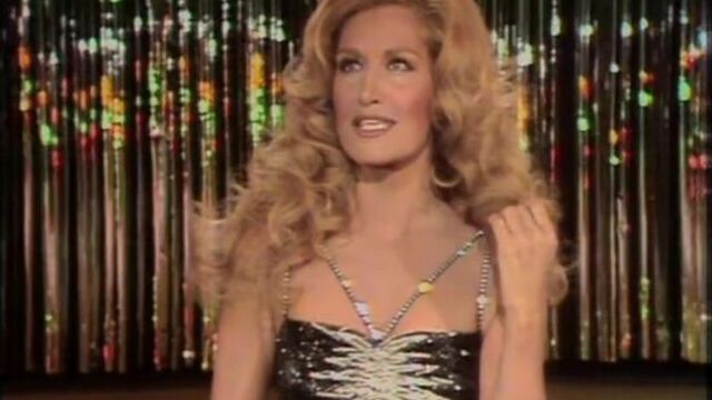 ДАЛИДА (Dalida)☀ -♫ Il venait d'avoir 18 ans ♪ «Олимпия», 1981 / HQ