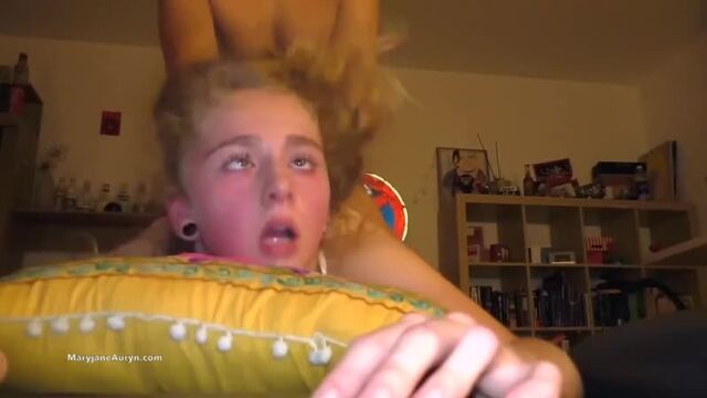 Очень специфичное порно, девочка в ахуе от того что её трахают | Теги наказание молодые анал порно sexwife групповуха любительск