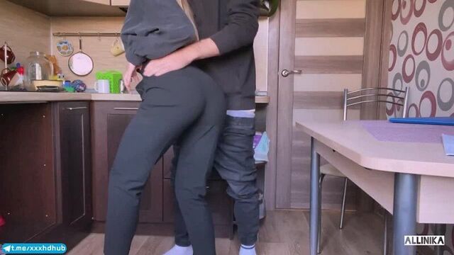 Алина позвала к себе сокурсника и отдалась в писю, пока дома нет мачехи onlyfans porn порно слив минет анал мжм жмж