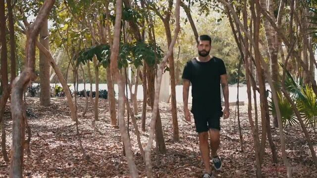 Секс с Мило Муаре