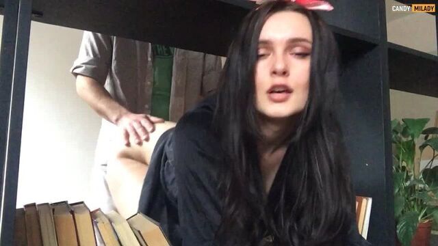 Мачеха Застряла в полке - Она Специально не Носит Трусики!!!