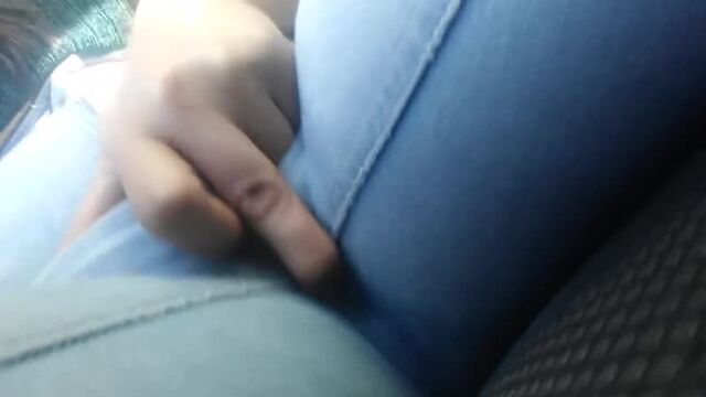 Я мастурбирую пока жду на заправке [#ТВОЕ ПОРНО] (pee grey yoga pants, piss panties, squirt jeans panties, car masturbation, alo