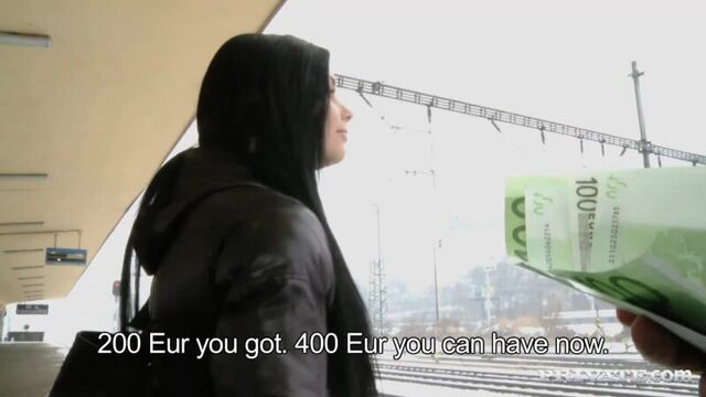 Красивое порно видео, снял красивую шлюху на улице и трахнул, красивый секс, крутое видео от первого лица, публичный секс, куни