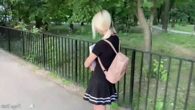 Натолкал в рот малышке в магазине ! секс, жмж, мжм, домашка, попка, cum, dap, dp, ротик, sex, домашнее, порно, porn, член, пизд