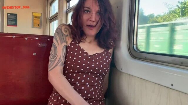 Девушка Пытаеться Сдерживать Свои Стоны... | Порно на Публике | Публичное Порно | Порно на Улице |Тихий Стон 18+ Рыжую чуть не п