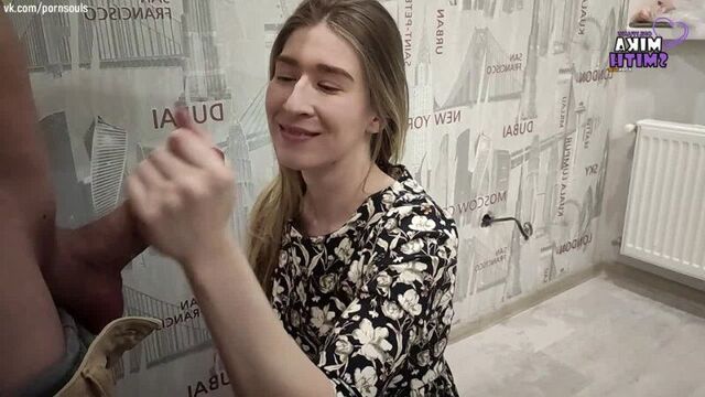 Девушка-курьер приняла оплату членом в рот [porno домашнее anal инцест русское homemade brazzers